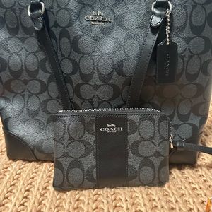 Coach black purse with matching coin purse